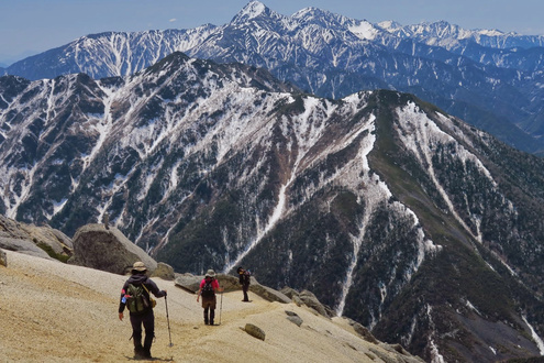 甲斐駒山頂直下下りルート