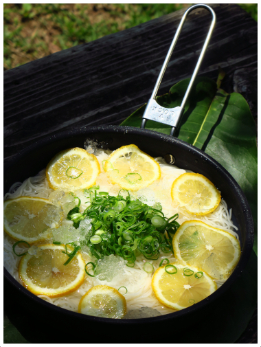 流水レモン素麺