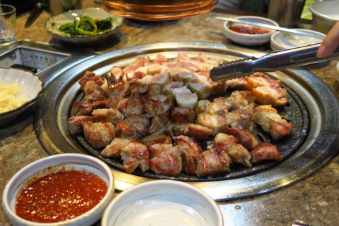 食い倒れ韓国旅行　サムギョプサル